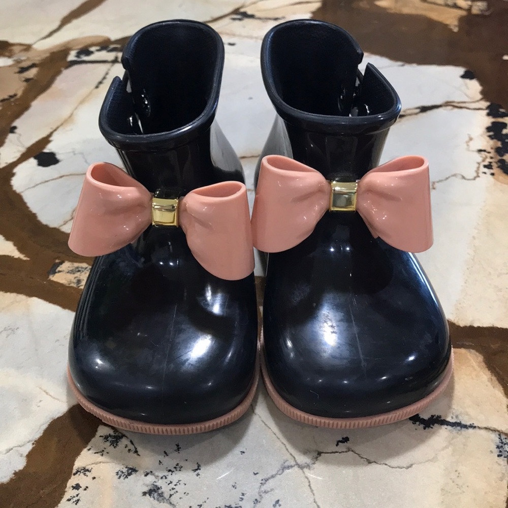 Children’s mini Mellissa size 9 boots